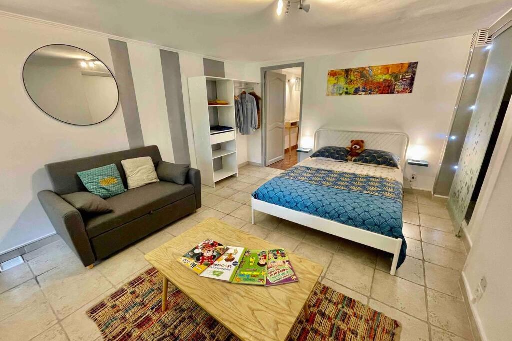 Apartmán Le Jad Joli F2 Proche Gare, Arenes Avec Terrasse Privee Nîmes Exteriér fotografie