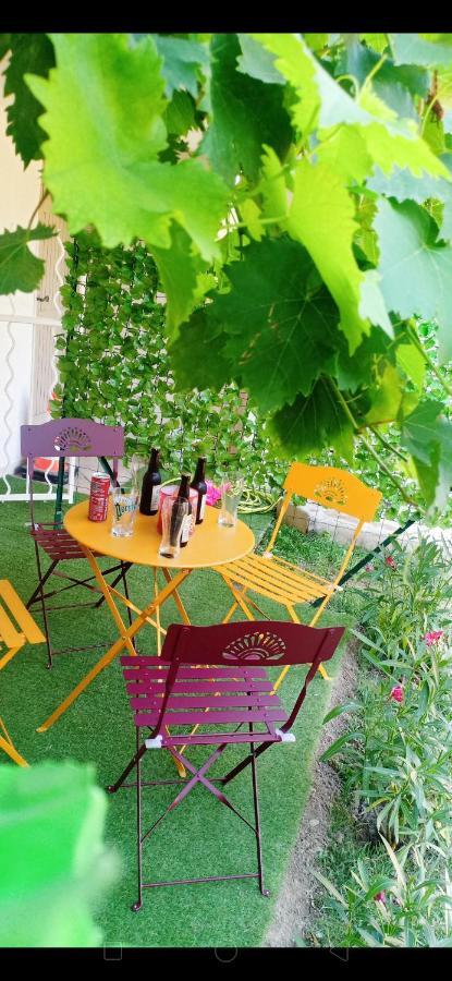 Apartmán Le Jad Joli F2 Proche Gare, Arenes Avec Terrasse Privee Nîmes Exteriér fotografie